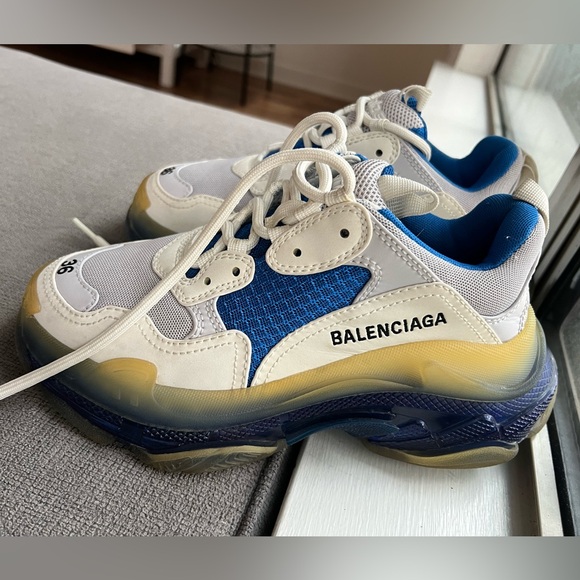 Balenciaga size 36 - Picture 2 of 3
